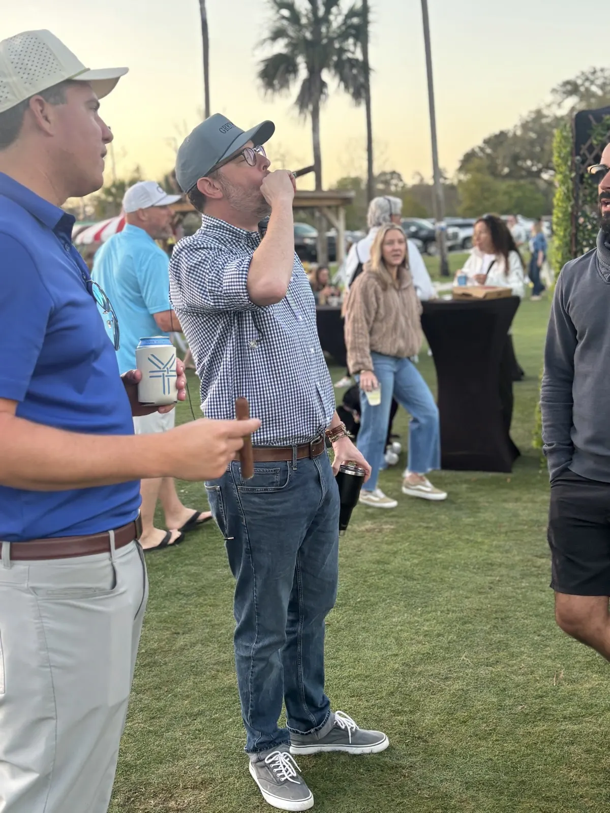 Cigar service during a Florida golf tournament